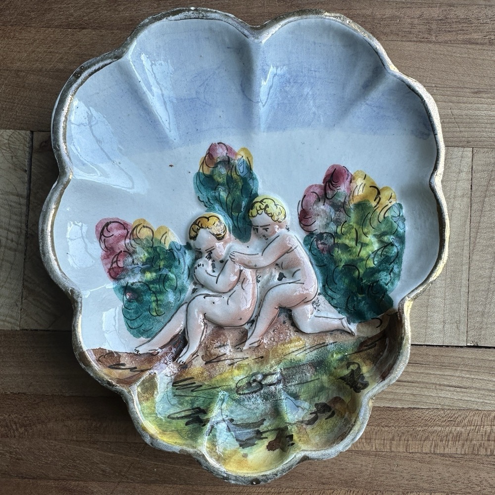 Vintage Artisan Italy Trinket Dish 5.5 Inch Scalloped Hand Painted Gold Signed